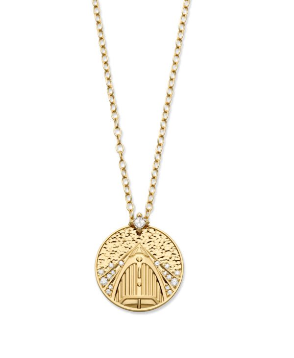 Nouvel Heritage Island Hop Medallion at Meridian Jewelers