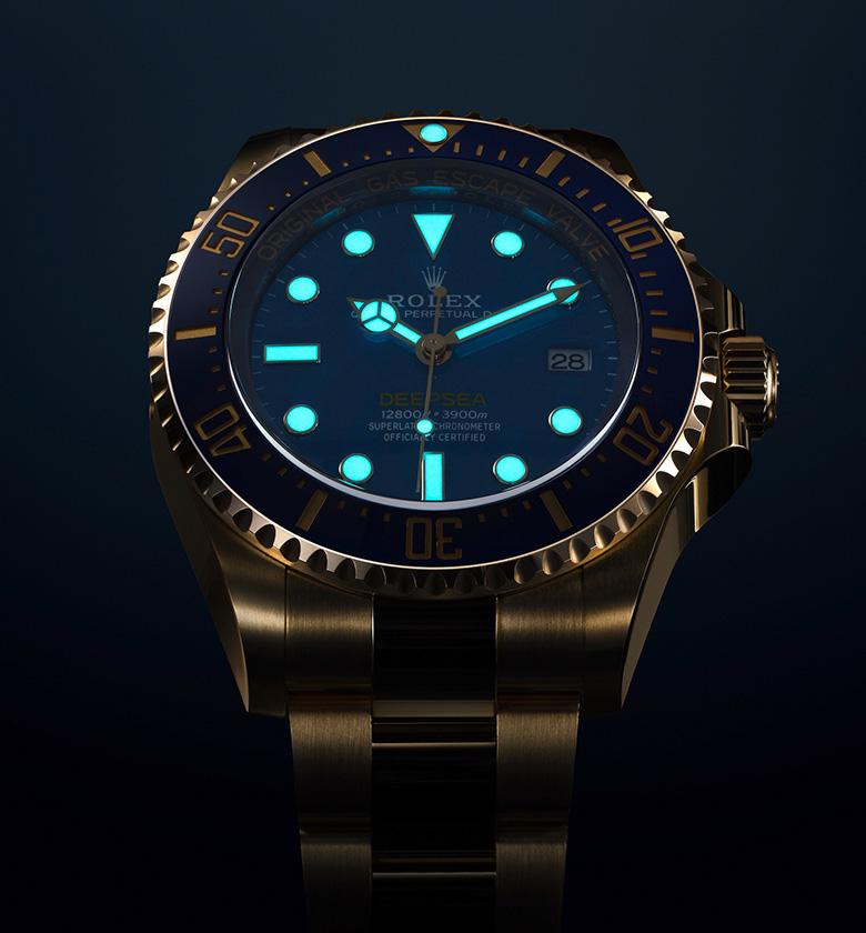 rolex-new-watches-2024-deepsea-chromalight-waiting-for-portrait