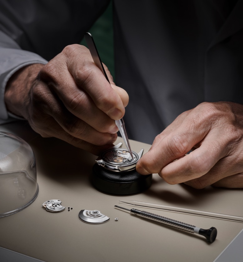 rolex-servicing-portrait