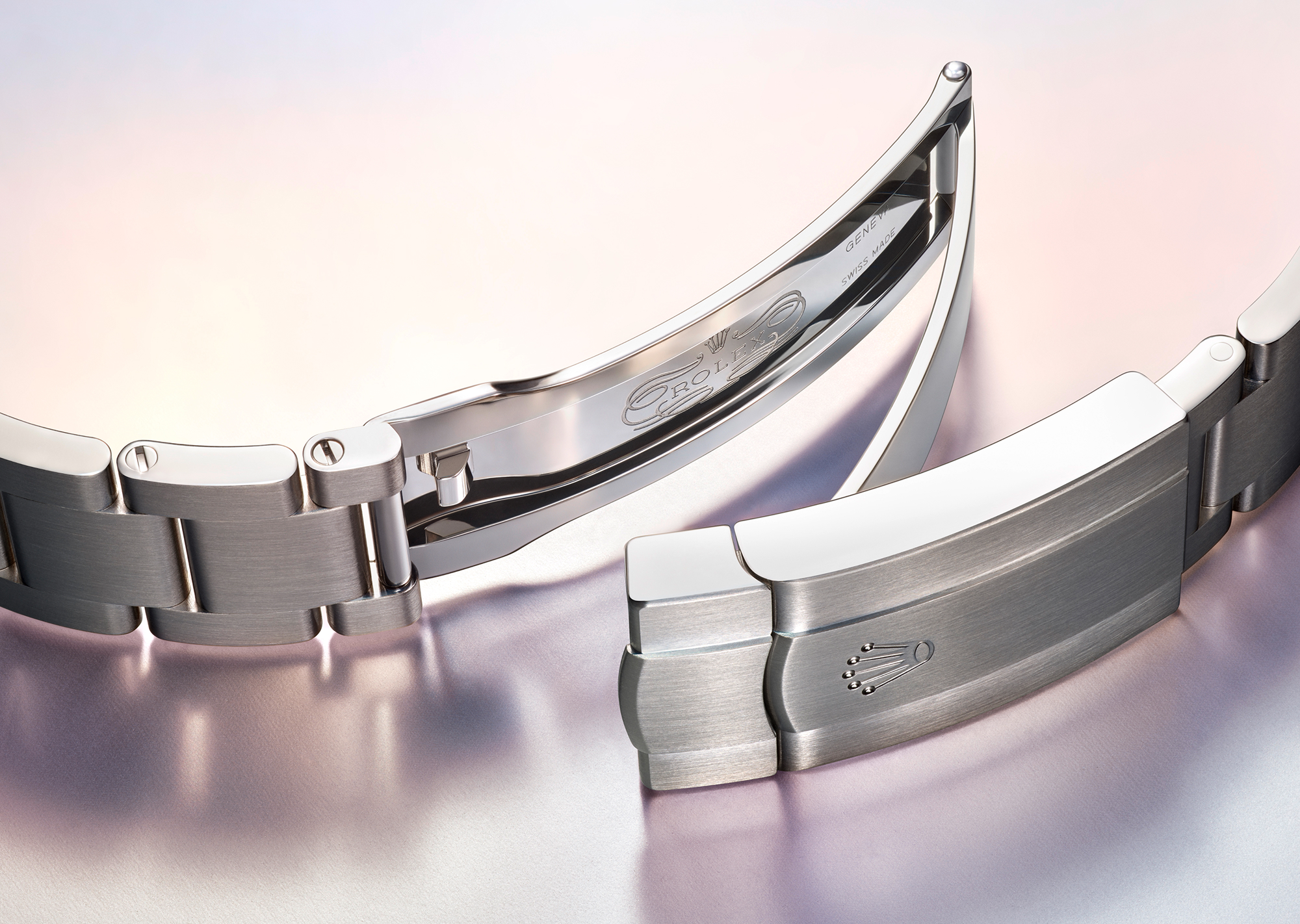 rolex-new-watches-2025-oyster-perpetual-oyster-bracelet_m134300-0006_2412uf_001-landscape